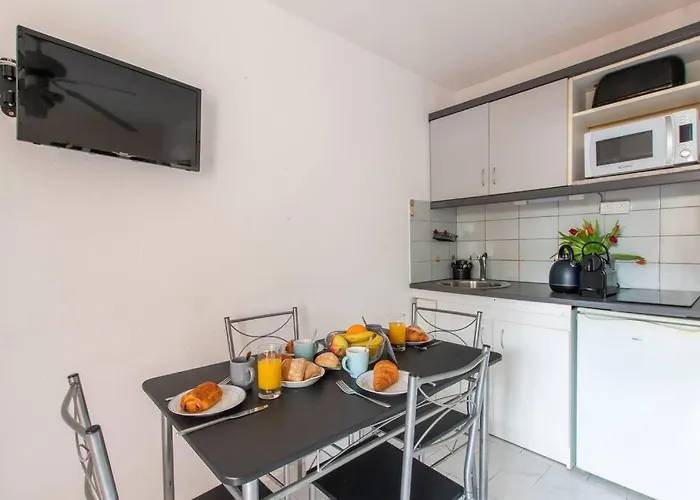 L'oree Du Couchant * Piscine * Parking Prive * Clim